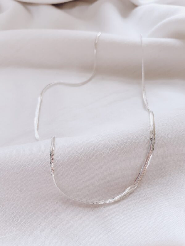 Collar Hailey plateado 45cm