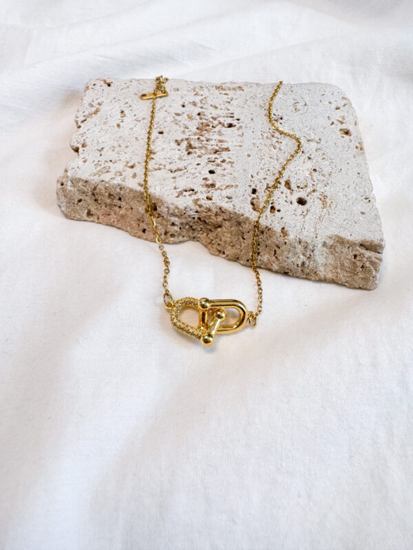 Collar Forever dorado