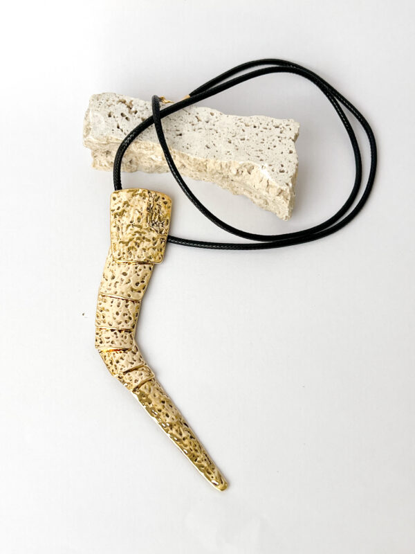 Collar Turin dorado