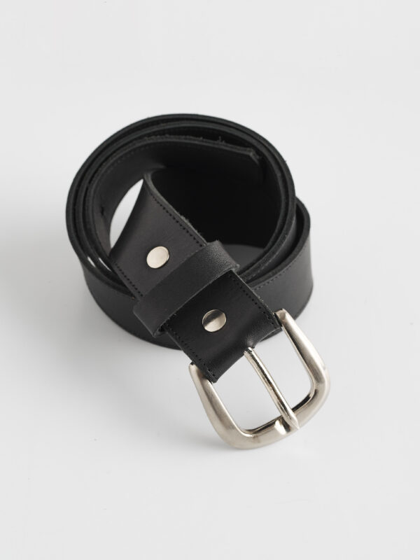 Cinto Urus negro y plateado 105cm